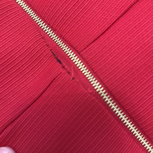 Tahari sleeveless dress with bow detail - Picture 6 of 6